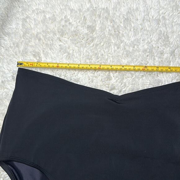 Black Venus V Waist Line Scrunch Butt HighWaisted Swim Bottoms New WO Tag C34 - Picture 4 of 9